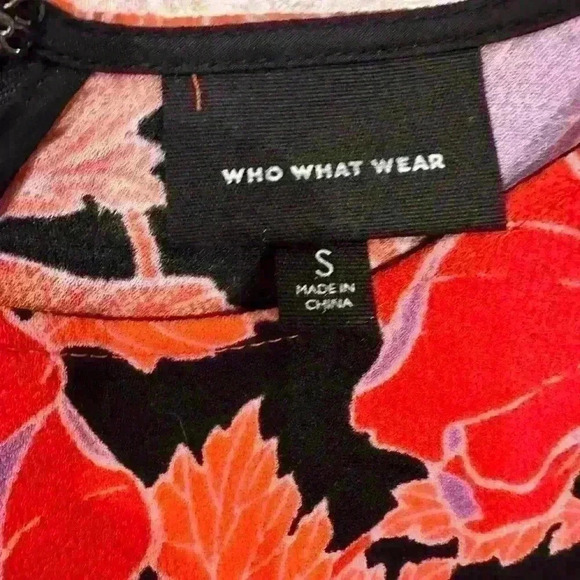 Who What Wear Red Floral Dress with Ruffle Sleeves Size Small - Picture 3 of 5